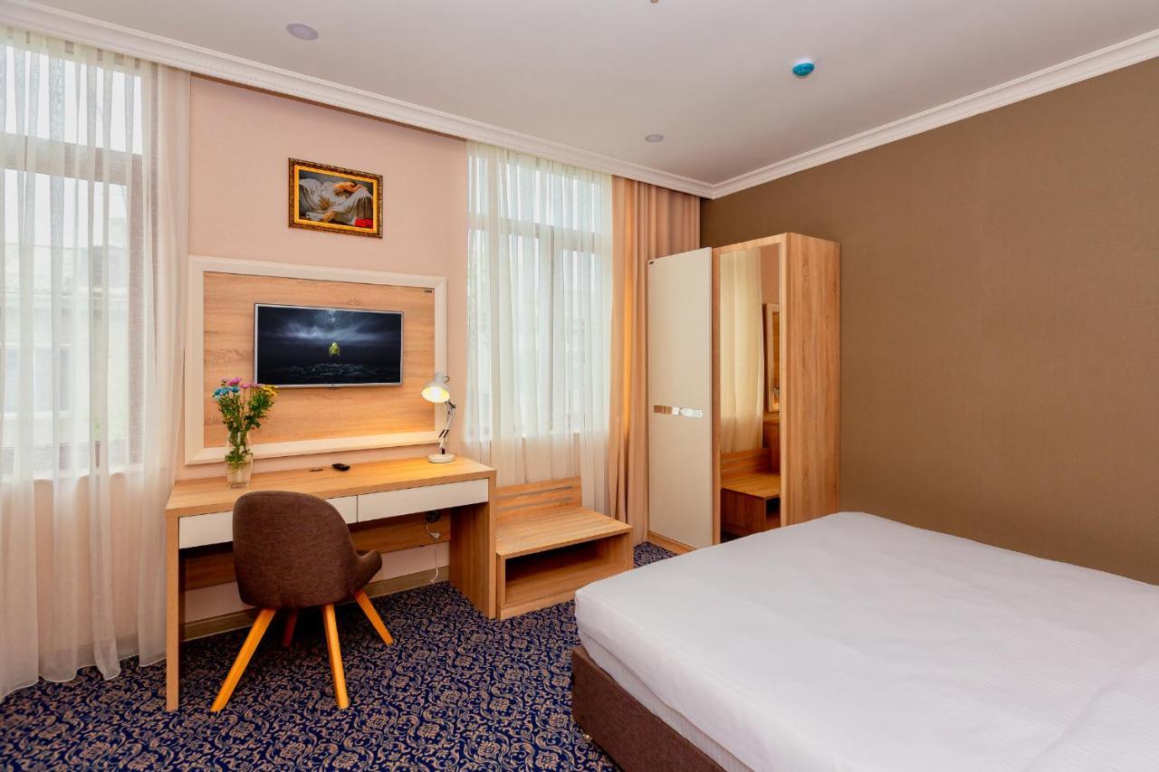 Golden City Hotel 바쿠 외부 사진